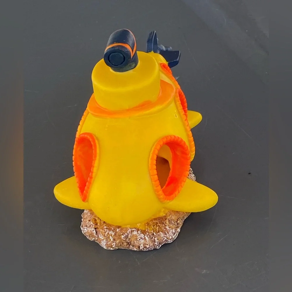 Aqua Culture Yellow Submarine Glow in the Dark Polyresin Aquarium Ornament